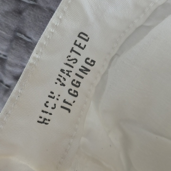 Tokyo Darling White High-Waisted Jeans - Picture 3 of 16